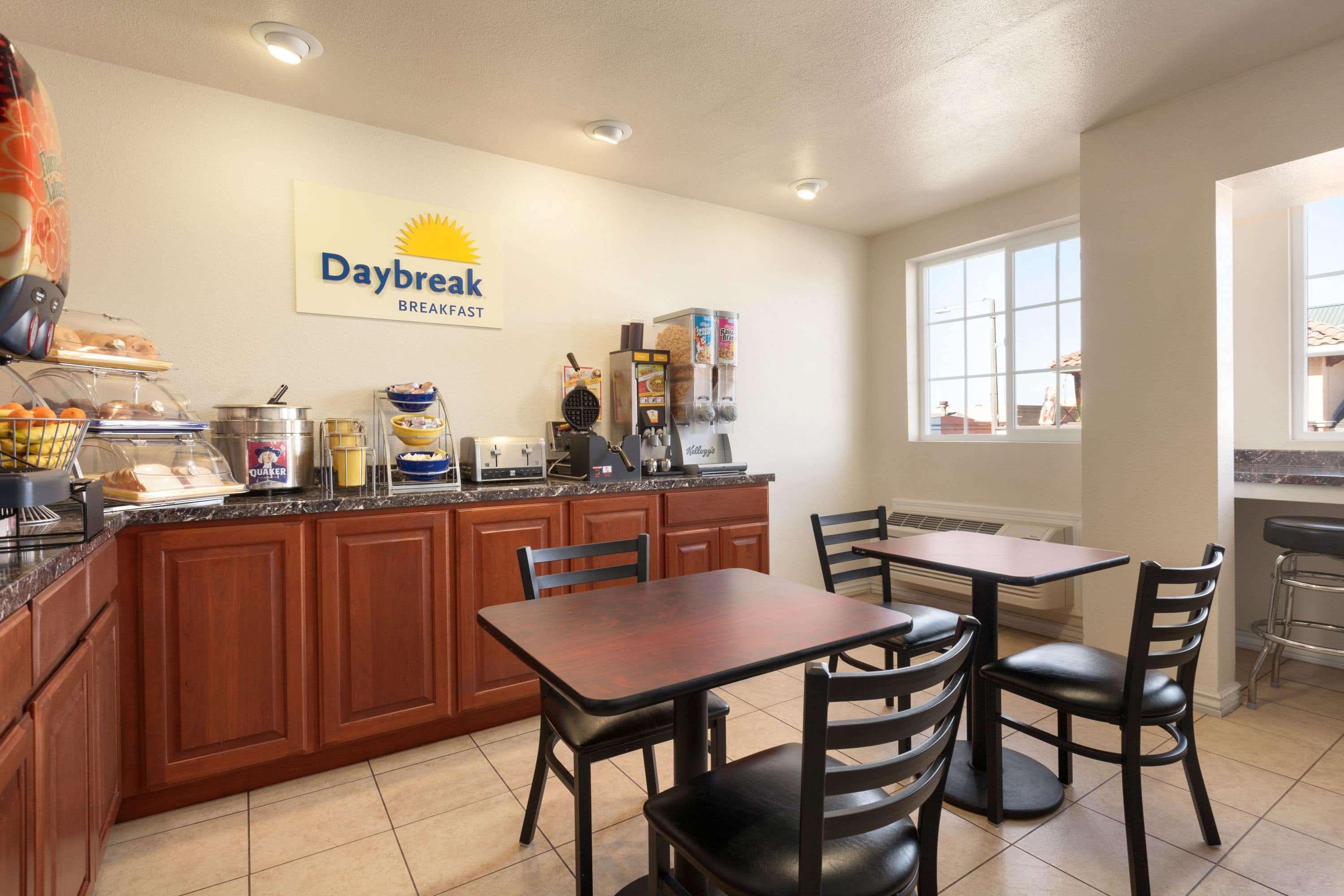 Days Inn By Wyndham Eureka Ca Exteriör bild